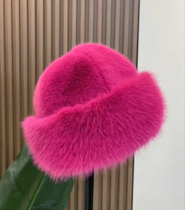 Нови зимни шапки