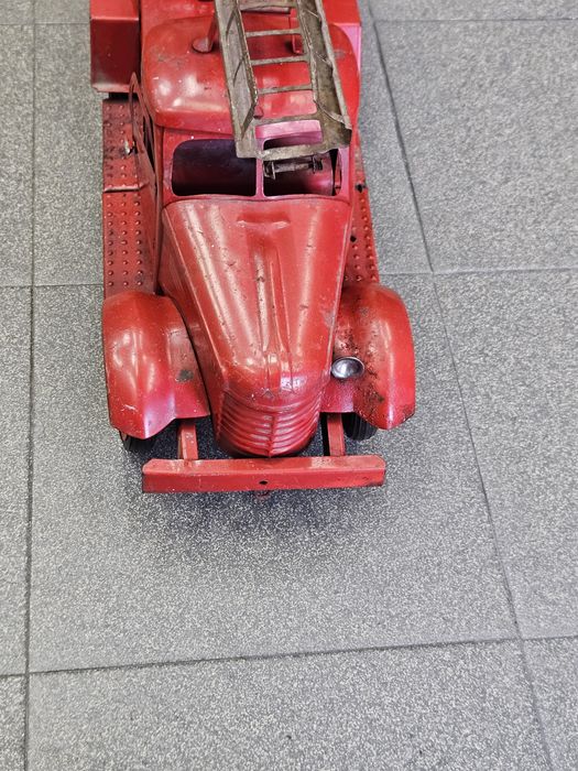 Пожарна машина стара играчка от 60 - те годин.и