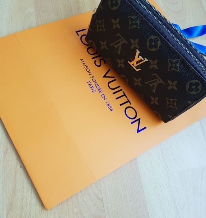 Portofele duble dama, logo metalic auriu, super model