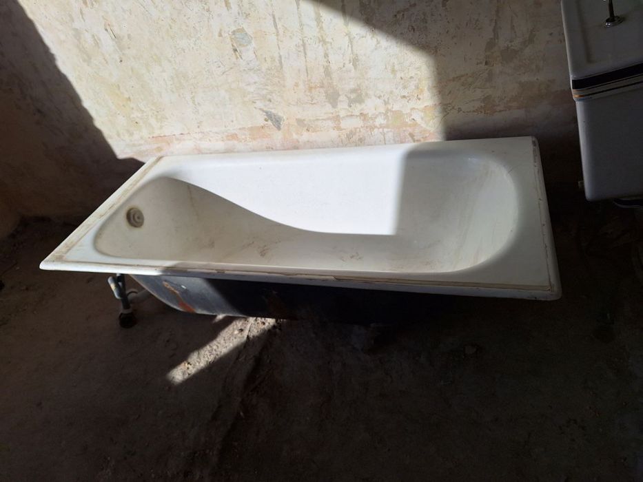 Ванна чугунная