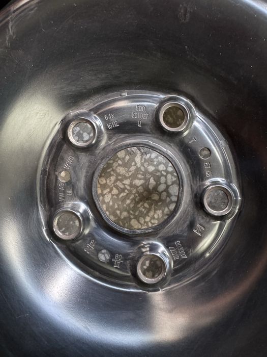 Set 4 jante de tabla originale VW Audi Seat Skoda 5Q0601027Q – 16