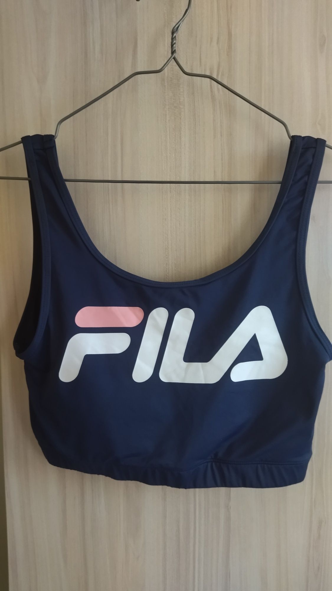 Бюстие на Fila M