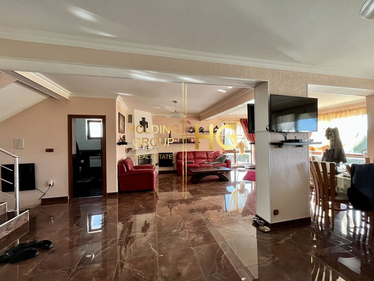 Продава се Къща в с. Оброчище, Област Добрич - 250 кв.м за 1400 €/кв.м - Снимка #12