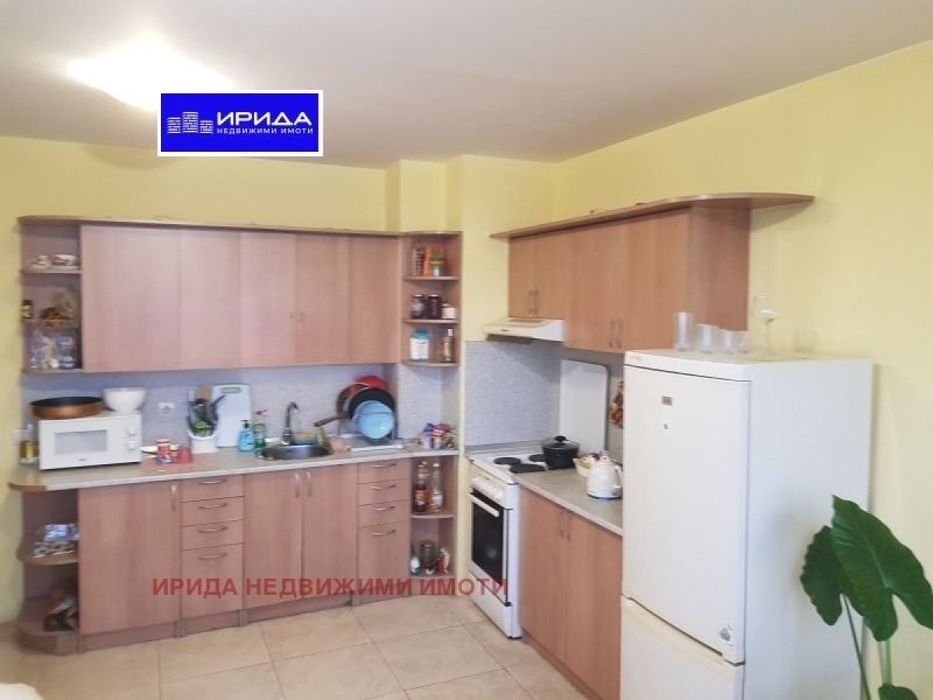 Тристаен апартамент във Връбница 2