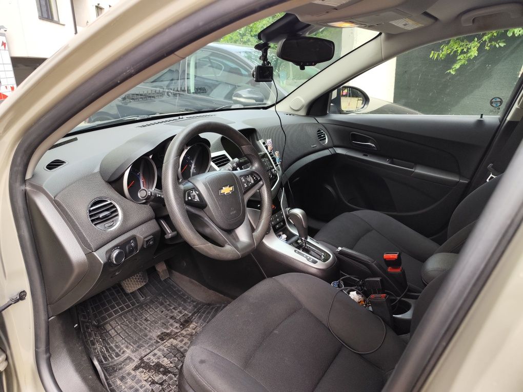 Chevrolet Cruze 2015 1.4 Turbo + GPL • Cutie Automată •