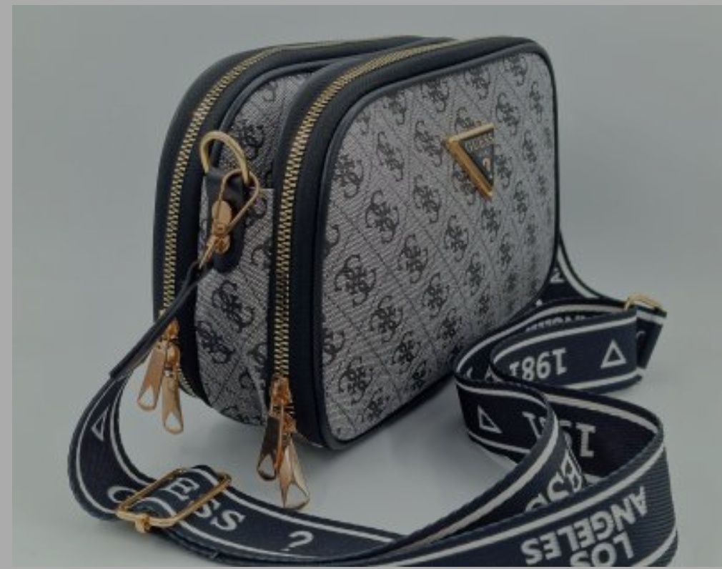 Малки чанти на GUESS