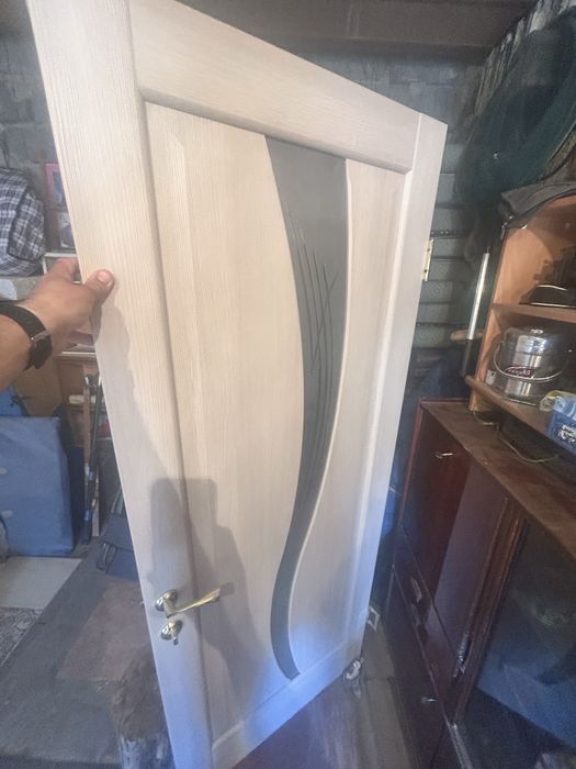 Продам дверь межкомнатную 80