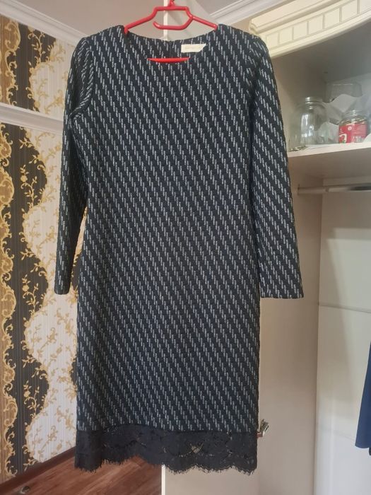 Продам очень красивое платье размер S