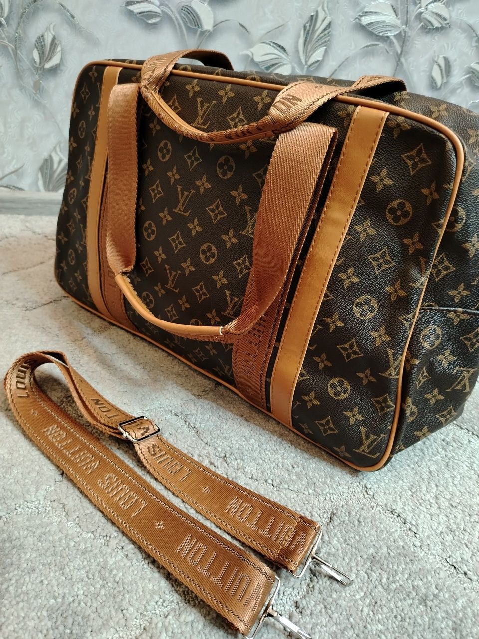 Сумка Louis Vuitton