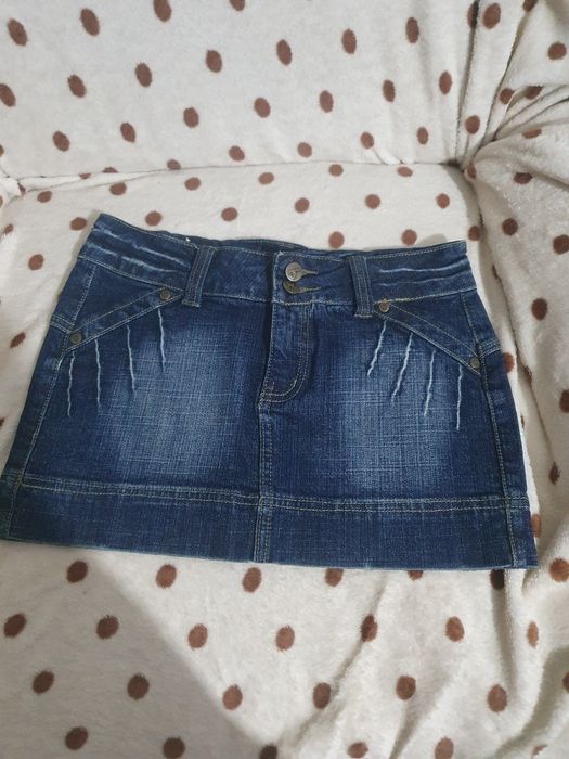 Fuste 10-11 ani , 8 ani