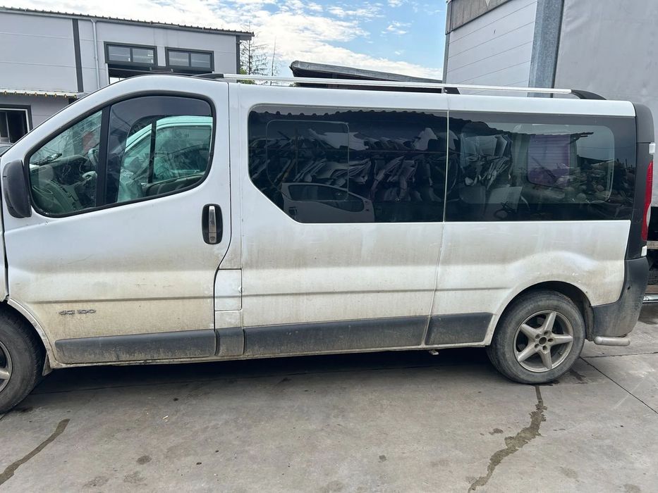 Usi laterale Renault trafic 1.9