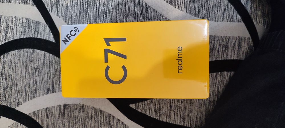 Продам новый реалми с71 в пленки