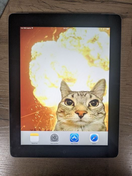 Ipad 4, 64gb в хорошем состоянии