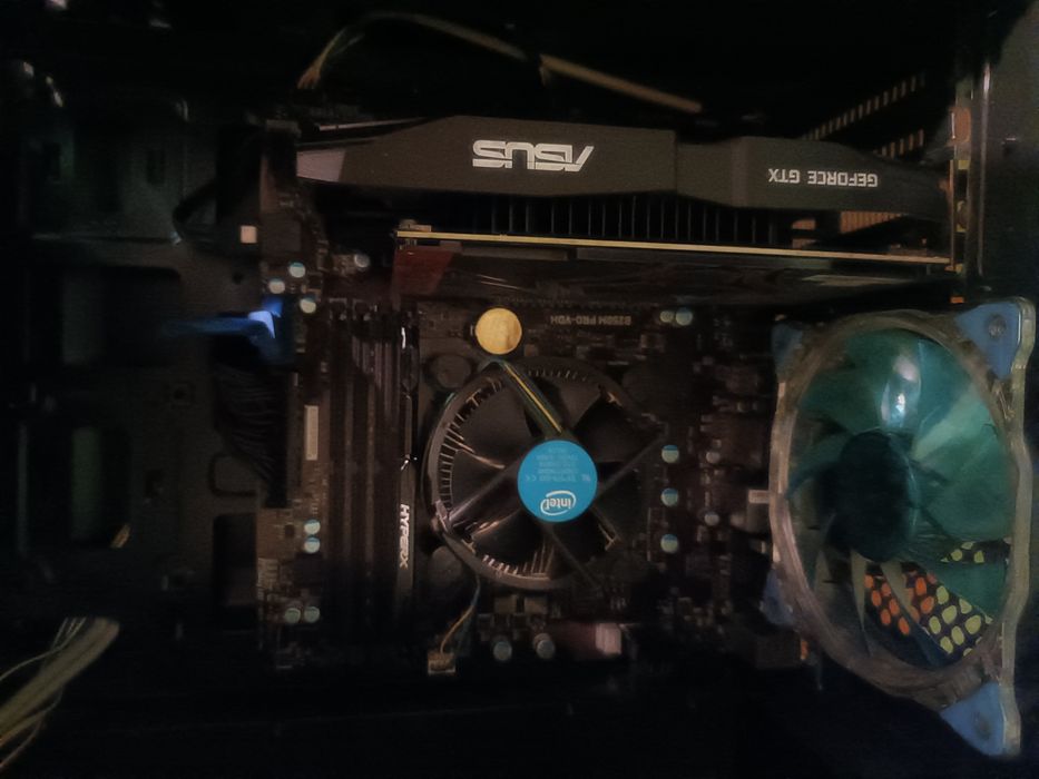 Pc gaming.         .