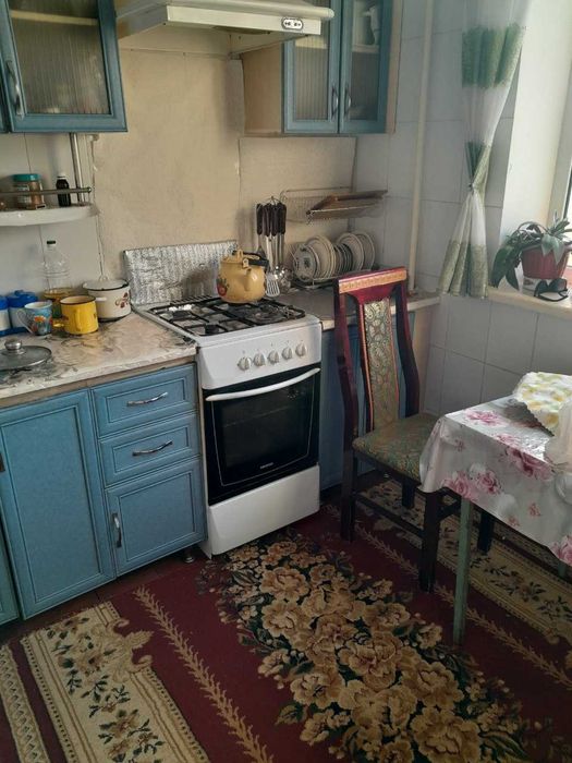 Ижарага квартира берилади қизларга