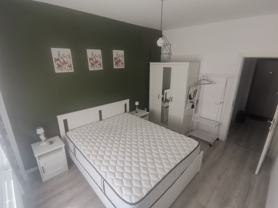 Ap 2 camere, prima inchiriere, loc parcare!