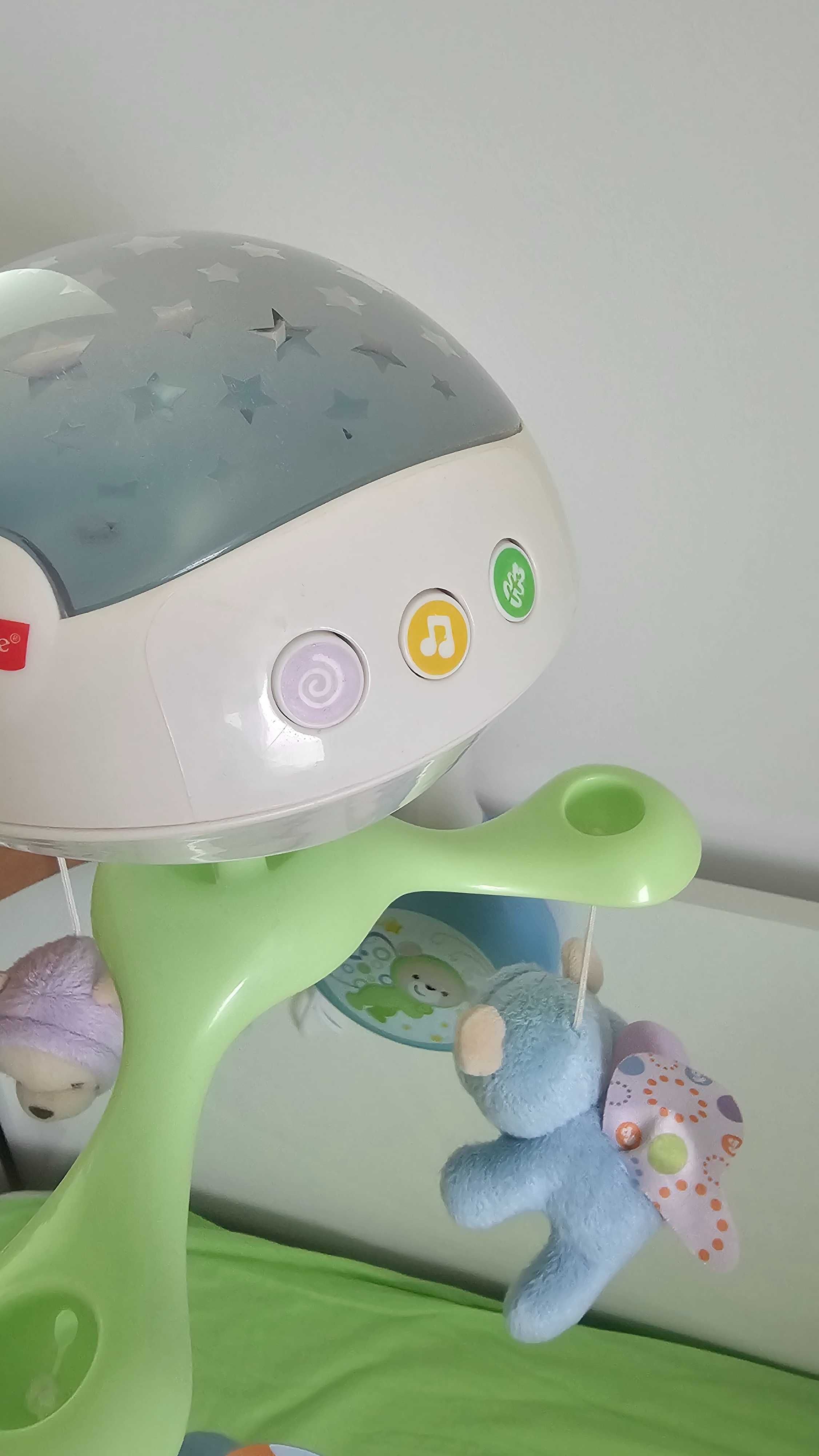 Музикална въртележка - проектор за кошара Fisher price мечета пеперуди