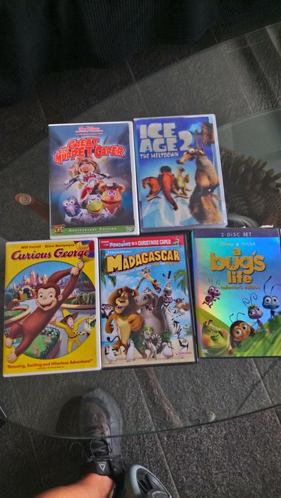 DVD с детски филми на английски, оригинални и не..