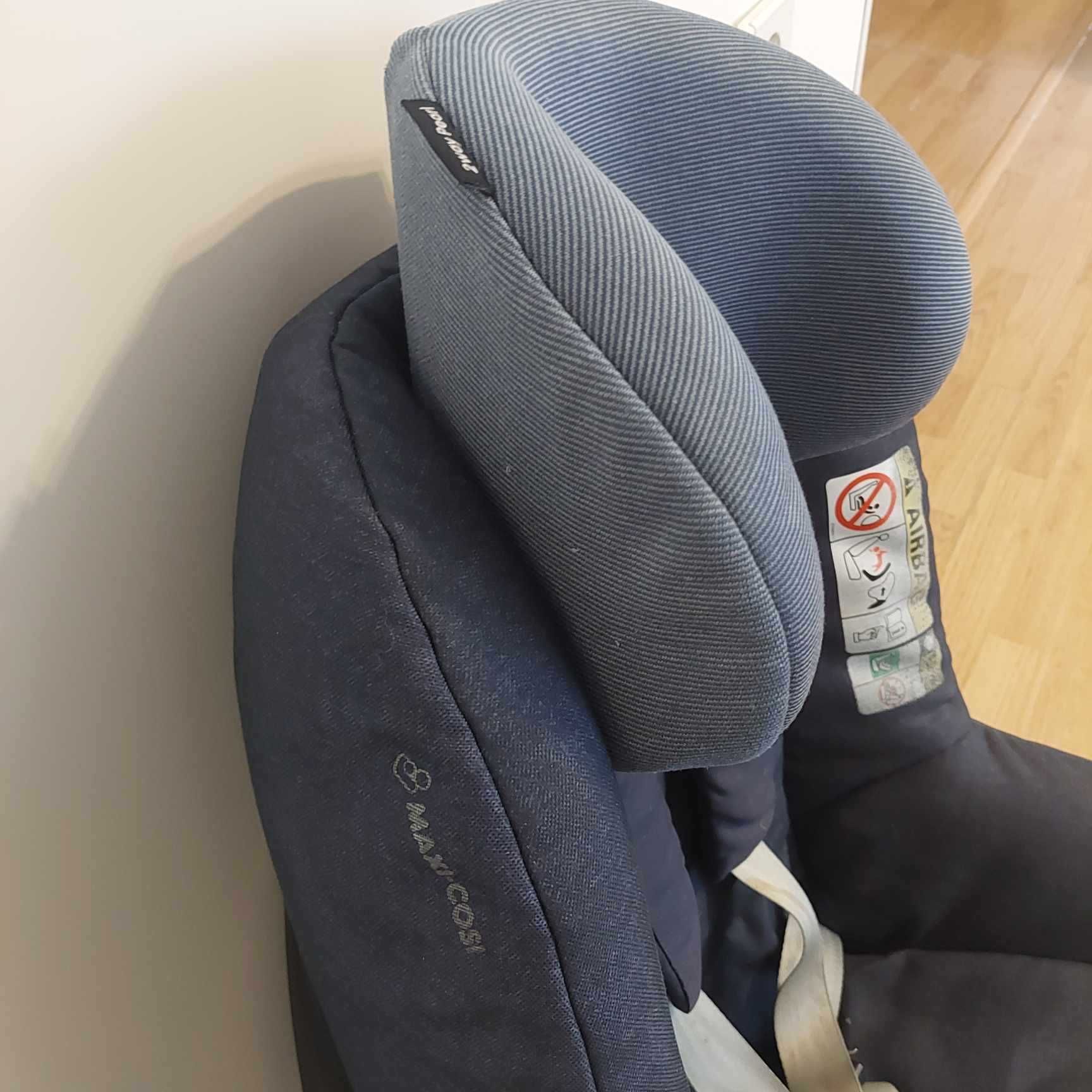 Scaun auto Maxi Cosi 2 way Pearl si baza ISOFIX ansamblu ORIGINAL