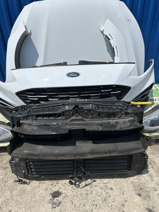 Capotă , trager, bară față, faruri Ford Focus 4  Active 2019