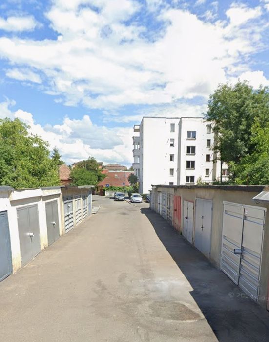 Inchiriez garaj in 7 noiembrie