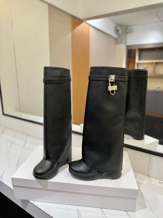 Cizme Givenchy, tip Premium