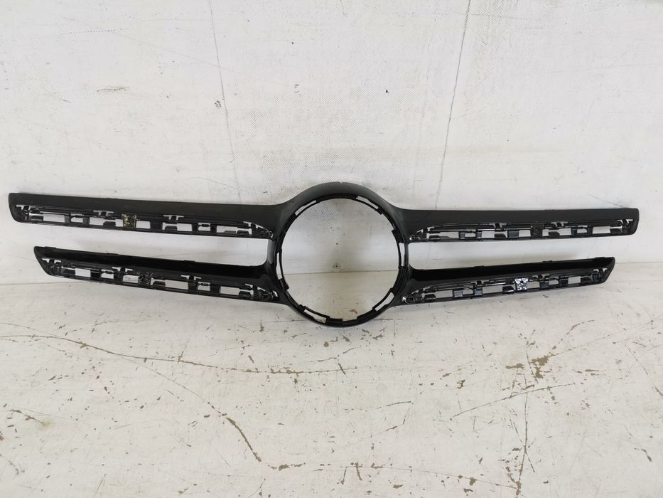 Централна решетка Мерцедес-Бенц / Mercedes-Benz E-Class W213 Оригиналн