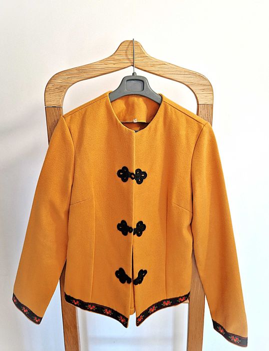 Vând sacou damă galben-muștar