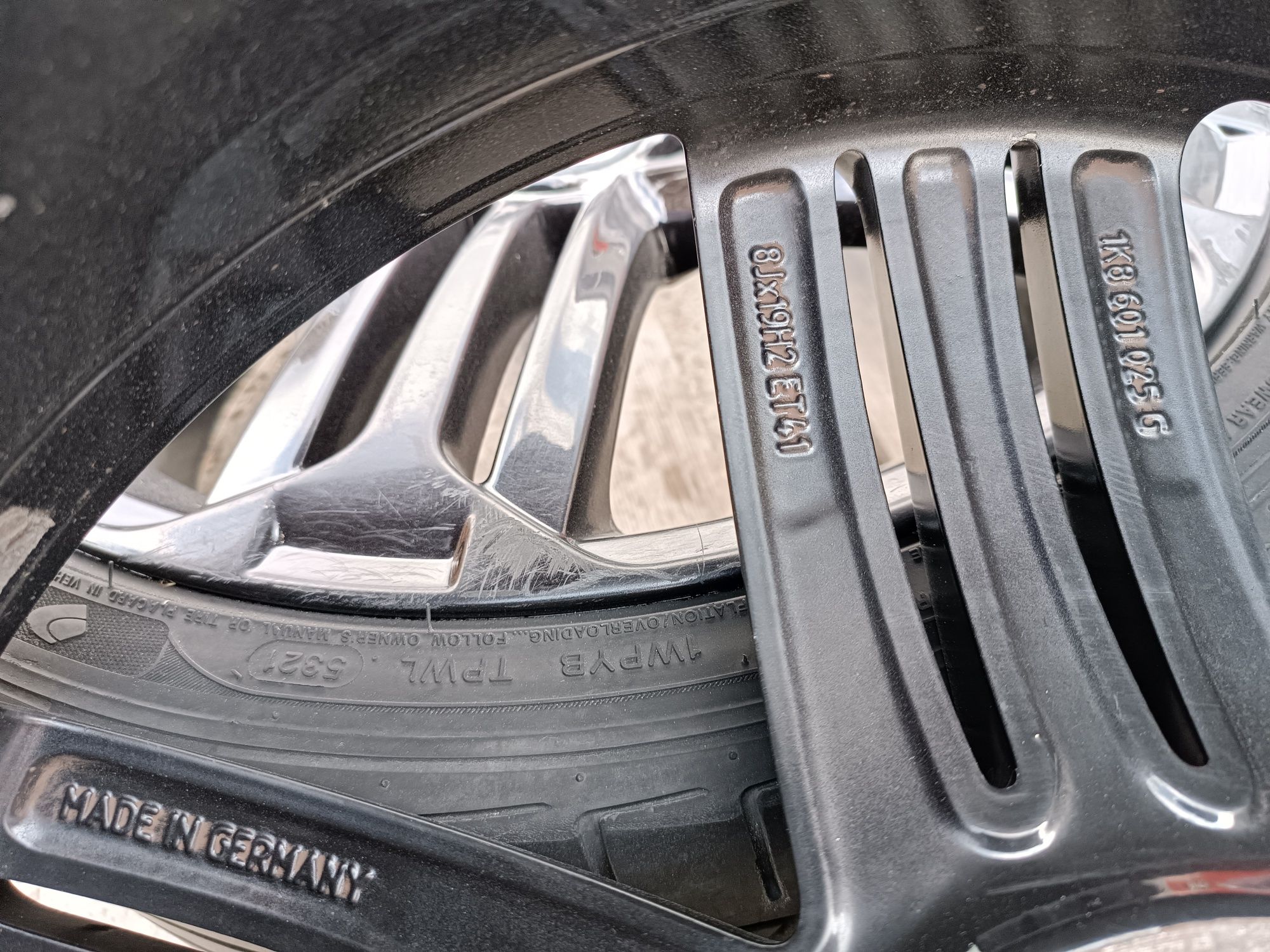 Лети джанти 19ки 5х112 VW + летни гуми 235/35/19