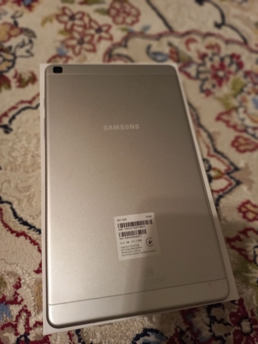 Планшет Samsung Tab A 8, Android 10, чехол в подарок