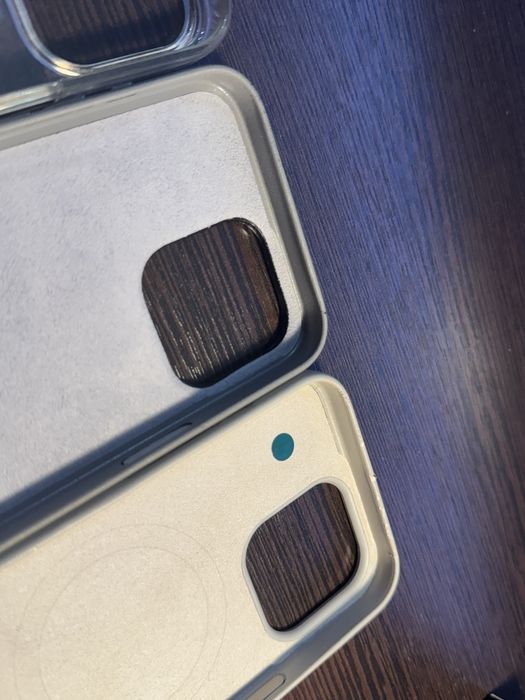 Продаю 3 шт чехла для iPhone 15 Pro Max