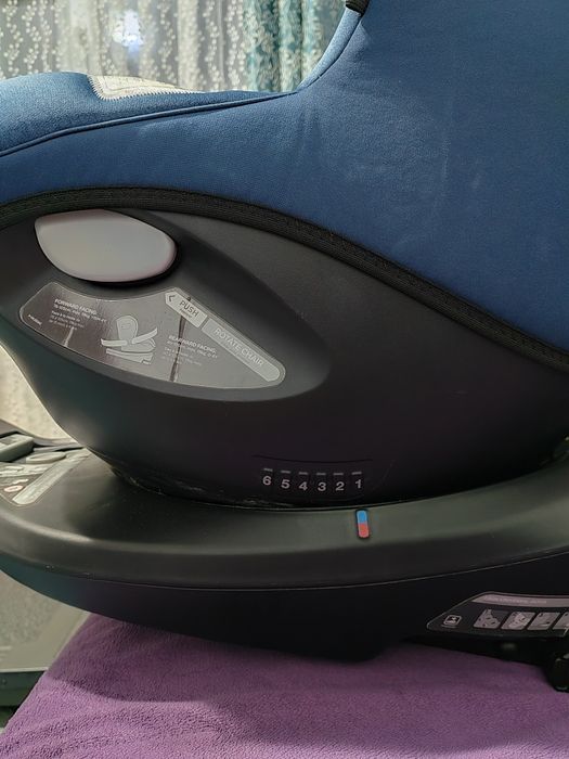 Oferta: Scaun auto i-Spin 360° Deep Sea, 40-105 cm