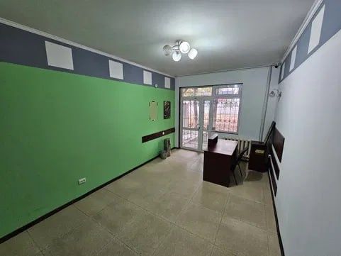 Ттз стадион локомотив 60м² 1этаж 3комнаты  в доль дороги Юр адреса