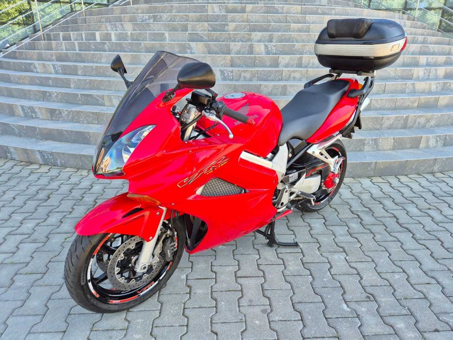 Honda VFR 800 ~ Rate ~