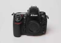Nikon D700 body + obiectiv Sigma 50mm (optional)