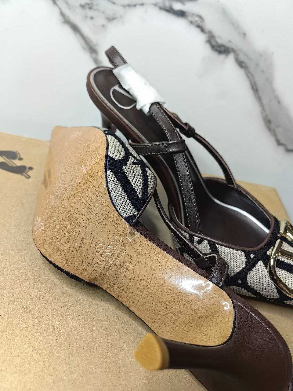 Дамски Токчета обувки Valentino 37 38 номер