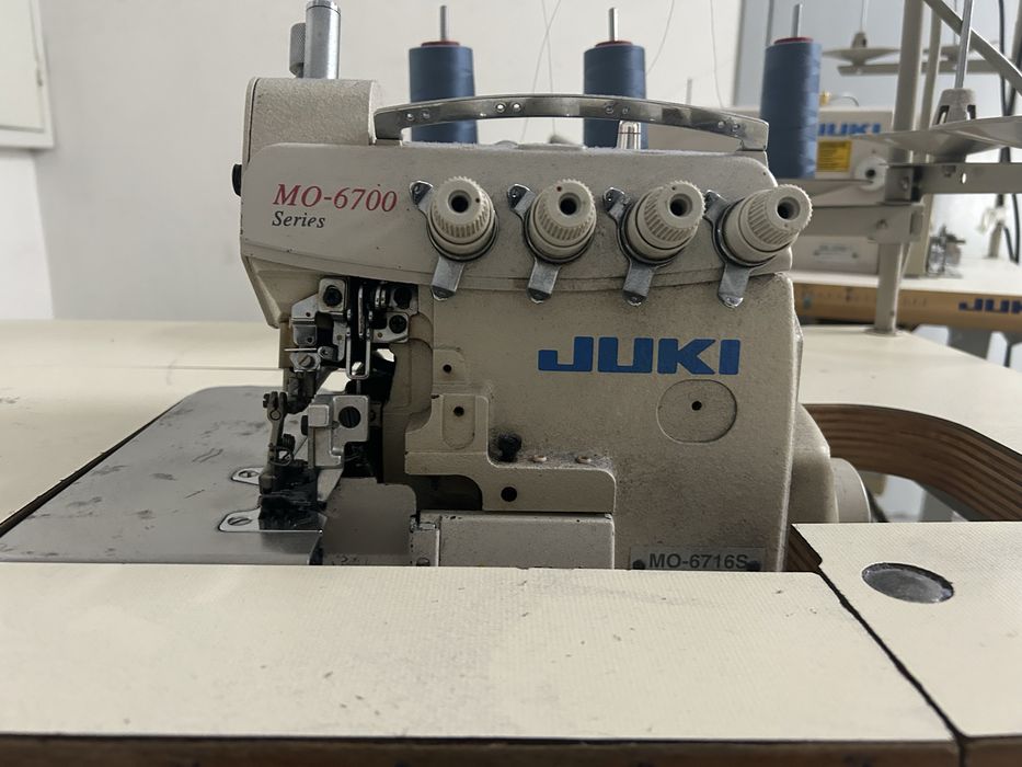 Juki пет конечен оверлог трифазен.