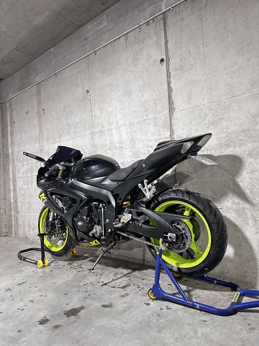 Suzuki GSXR 600 K7