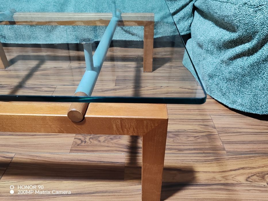 Masuta de cafea, sticla