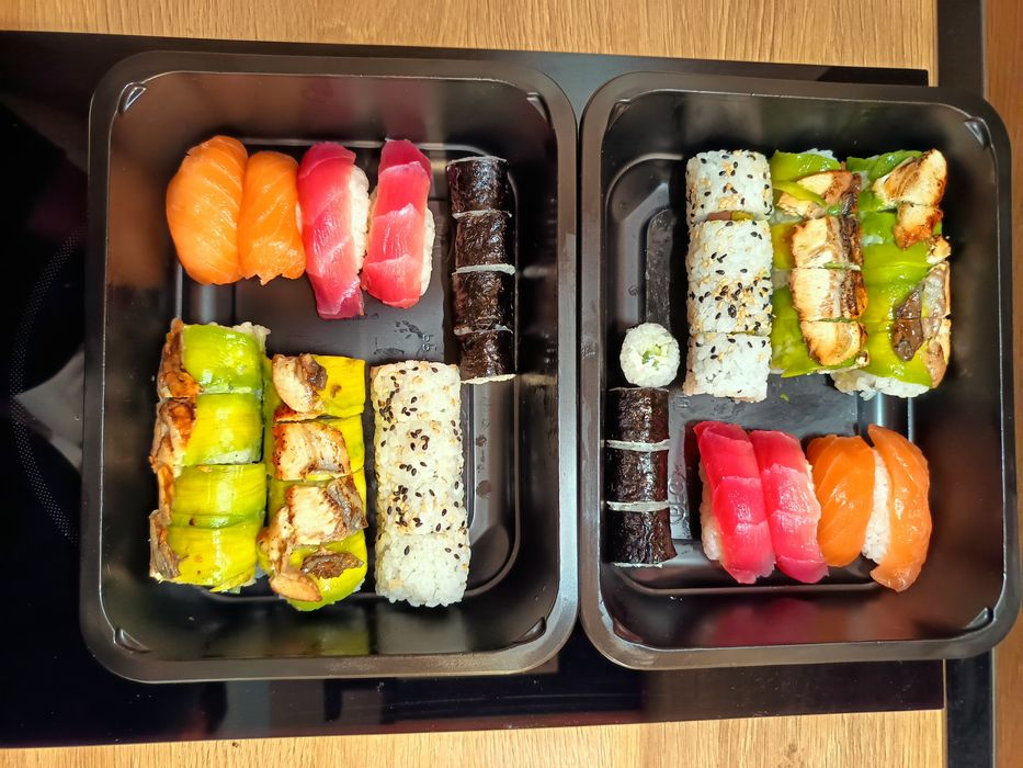 Суши кетъринг за фирмени събития и партита – свежест, стил и вкус!