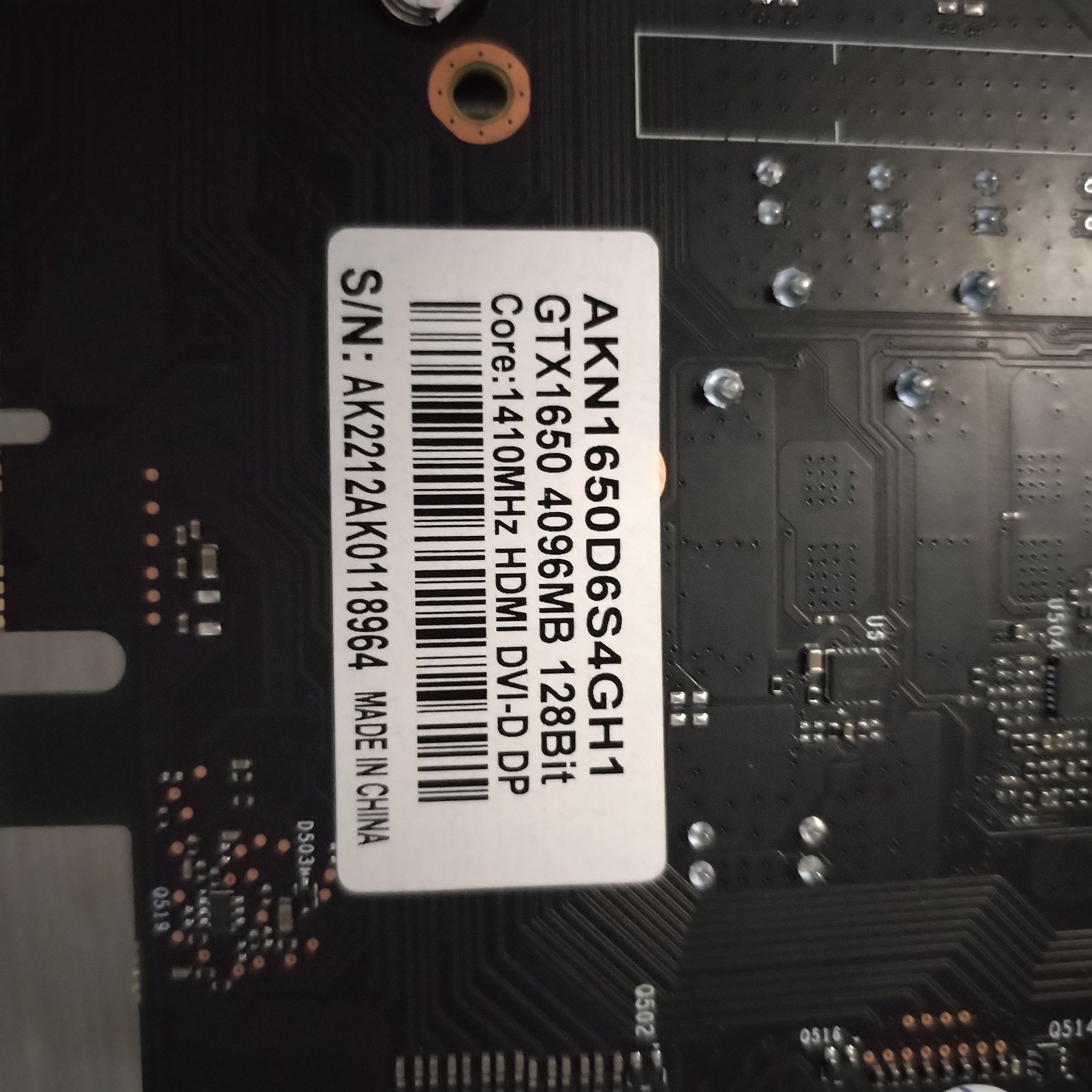 Видеокарта GeForce GTX1650 4GB сотилади янги..