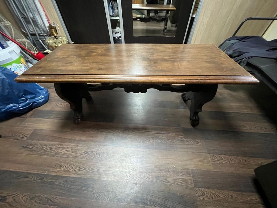 Vând mobila și lustre