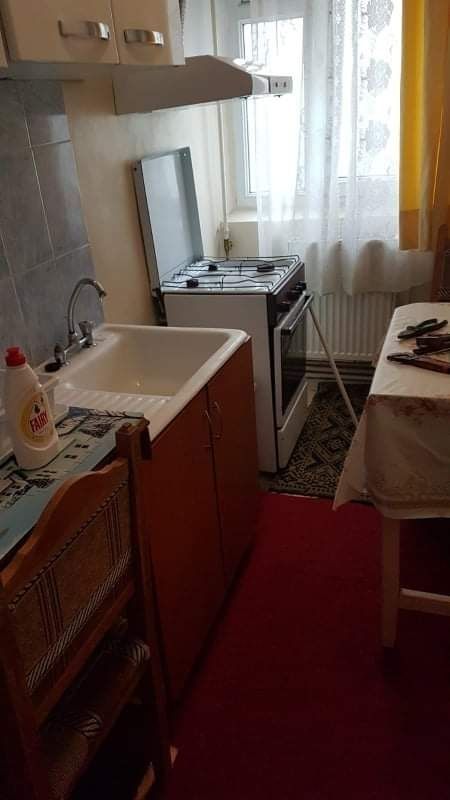 Vand apartament 2 camere