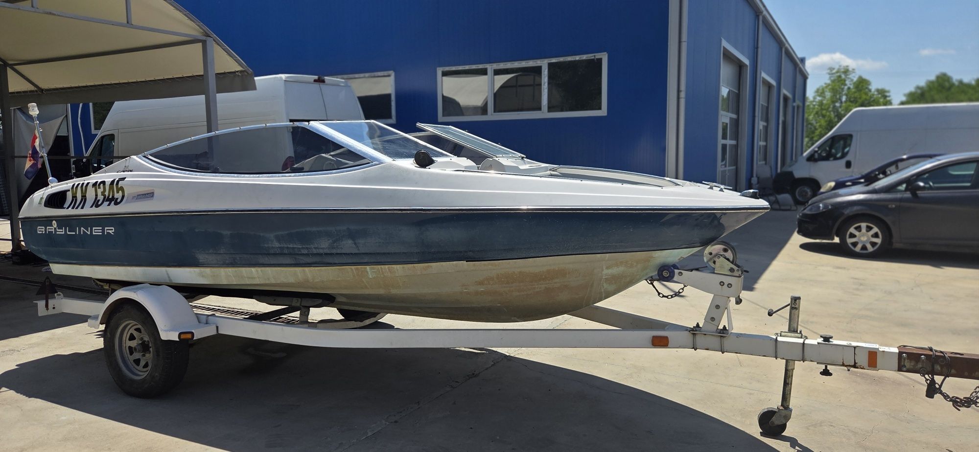Bayliner Capri 1850