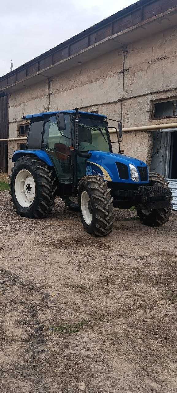 Traktor New Holland Tl100A