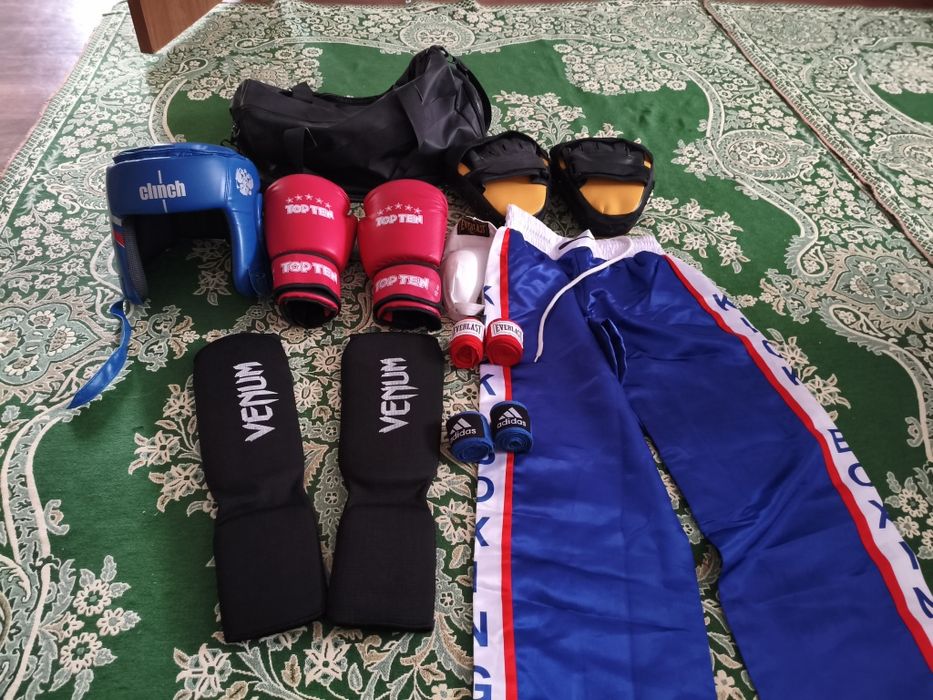 Снаряжение кикбоксинга