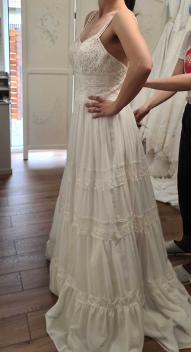 Rochie mireasa lejera Boho Lillian West 36