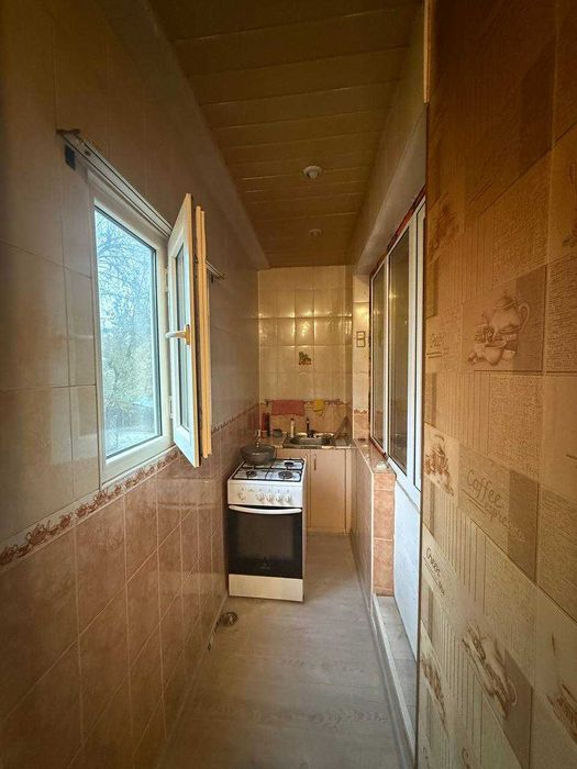 Продаётся  !!! Просторный  уютный  2Хкомнатный квартира в Каракамиш2/4