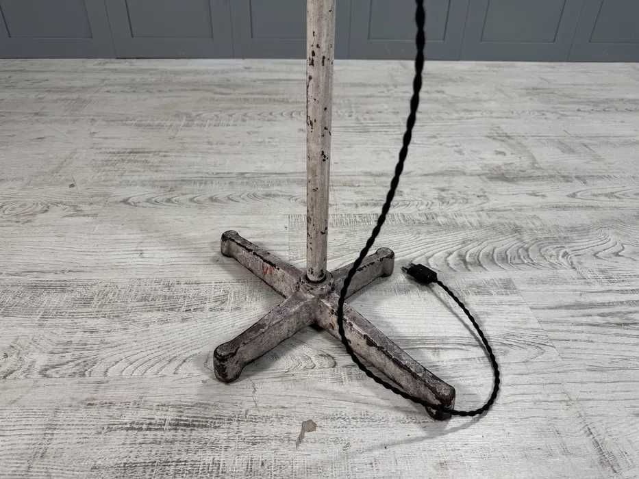 Лампион в индустриален стил - фар от танк Р398-Д