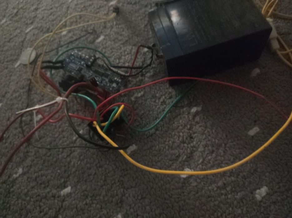 Liwei 6V 4 Ah akumlyator sotiladi